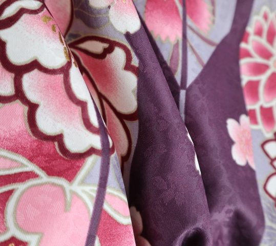 卒業式袴レンタルNo.728[レトロモダン]紫×グレー矢絣・ピンク花々